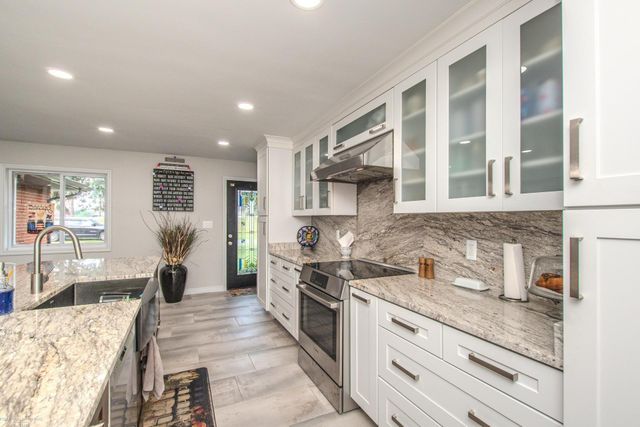 45997 Joseph Street, Shelby Twp, MI 48317