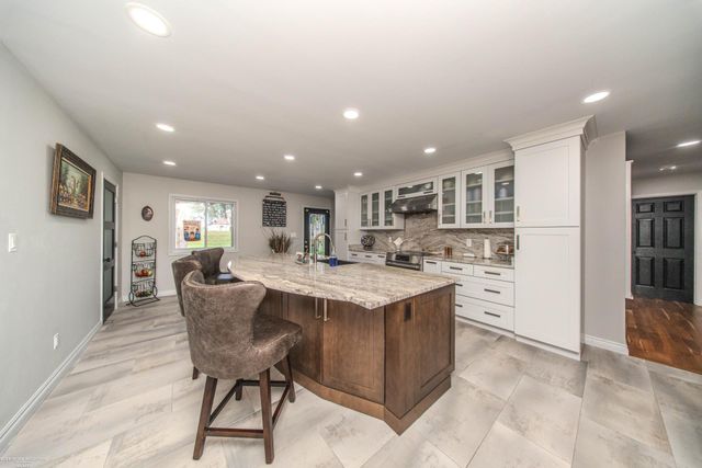 45997 Joseph Street, Shelby Twp, MI 48317
