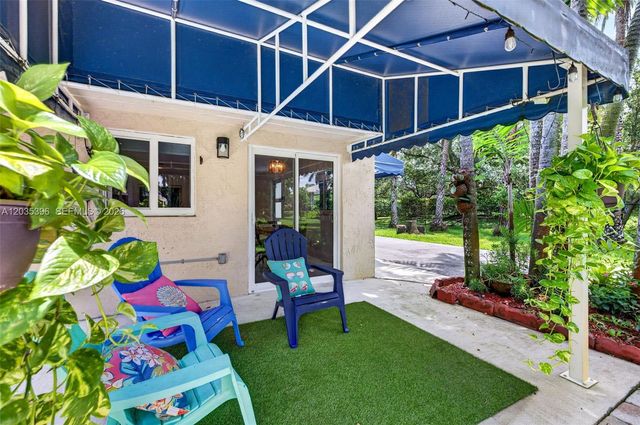 14551 SW 24th Street, Davie, FL 33325