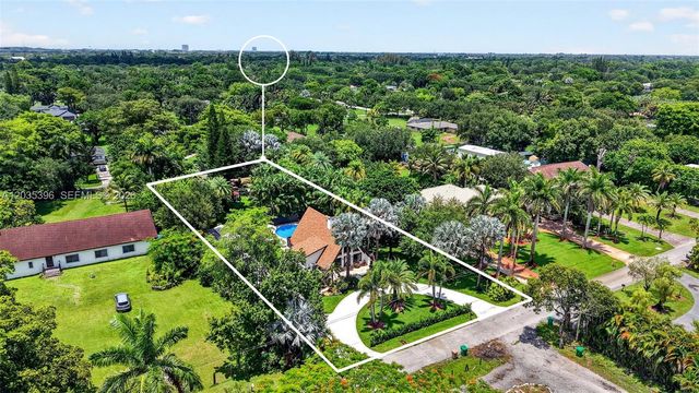 14551 SW 24th Street, Davie, FL 33325