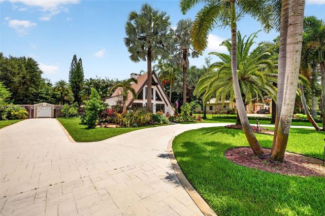 14551 SW 24th Street, Davie, FL 33325