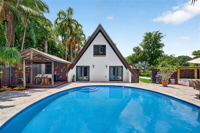 14551 SW 24th Street, Davie, FL 33325
