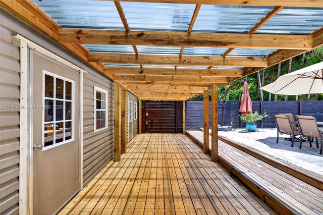 14551 SW 24th Street, Davie, FL 33325