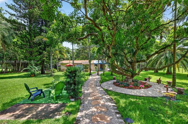14551 SW 24th Street, Davie, FL 33325