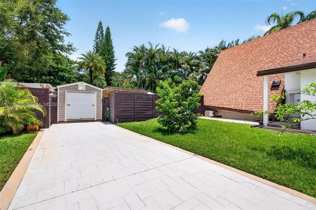 14551 SW 24th Street, Davie, FL 33325