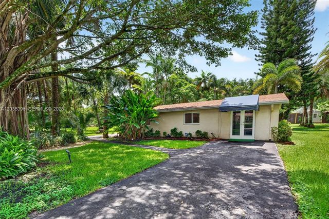 14551 SW 24th Street, Davie, FL 33325