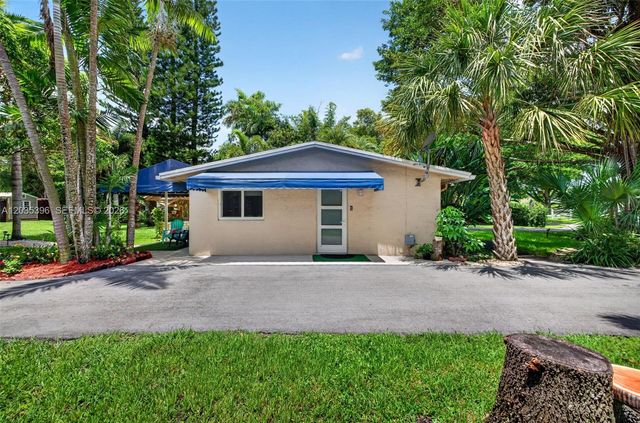 14551 SW 24th Street, Davie, FL 33325