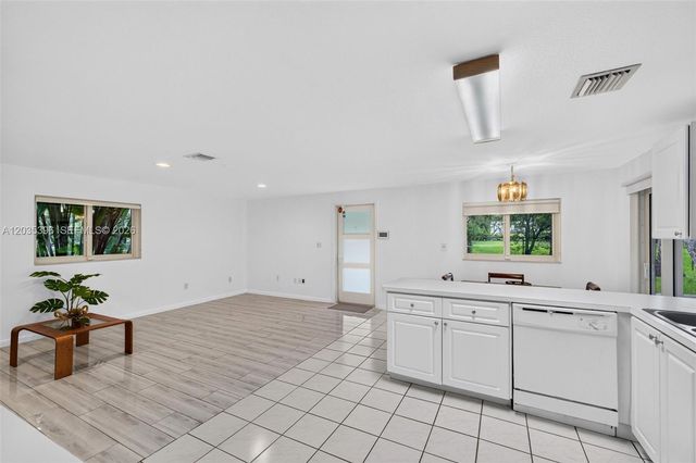 14551 SW 24th Street, Davie, FL 33325