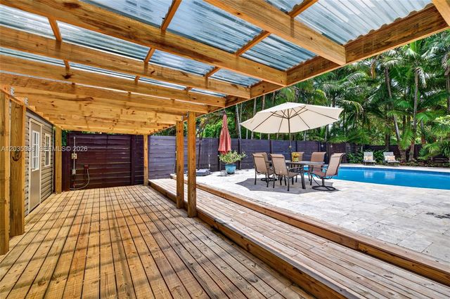 14551 SW 24th Street, Davie, FL 33325