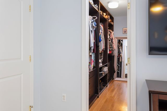 301 Hubbard Avenue, Stamford, CT 06905
