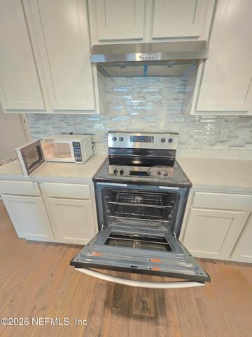 2885 OAK STREAM Drive, Green Cove Springs, FL 32043