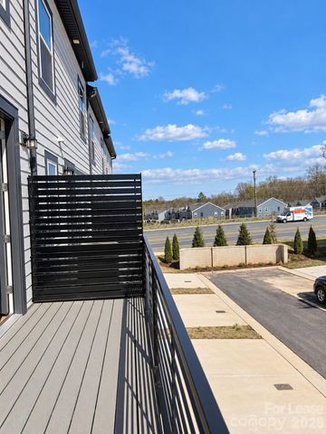 3009 Rexton Lane, Charlotte, NC 28262