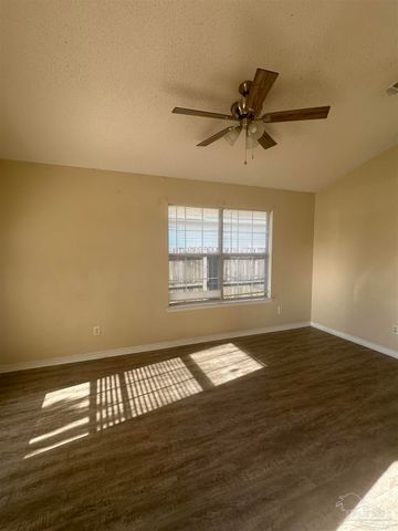 8405 Fowler Ave, Pensacola, FL 32534