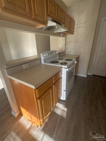 8405 Fowler Ave, Pensacola, FL 32534