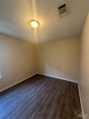 8405 Fowler Ave, Pensacola, FL 32534