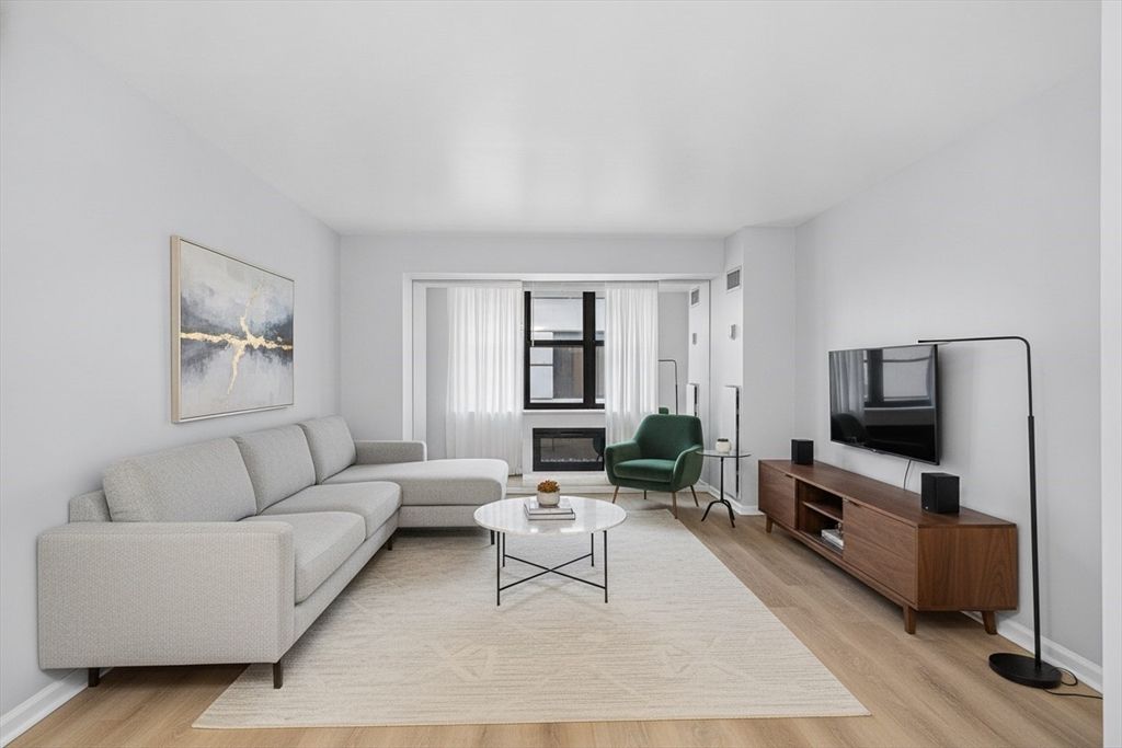 170 Tremont St 204, Boston, MA 02111
