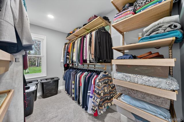 18618 W 9 Mile Road, Southfield, MI 48075