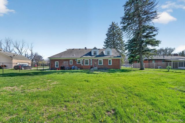 18618 W 9 Mile Road, Southfield, MI 48075