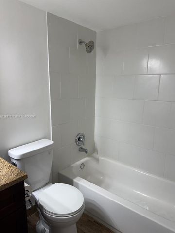 4995 Sable Pine Cir D1, West Palm Beach, FL 33417