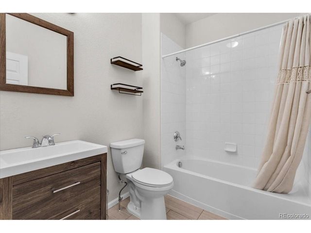 15700 E Jamison Dr 4-301, Englewood, CO 80112