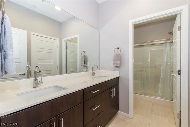 11257 Rainbow Peak Avenue 211, Las Vegas, NV 89135