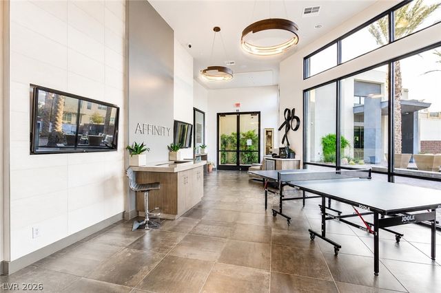 11257 Rainbow Peak Avenue 211, Las Vegas, NV 89135