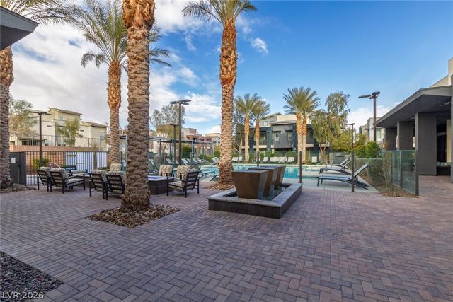 11257 Rainbow Peak Avenue 211, Las Vegas, NV 89135
