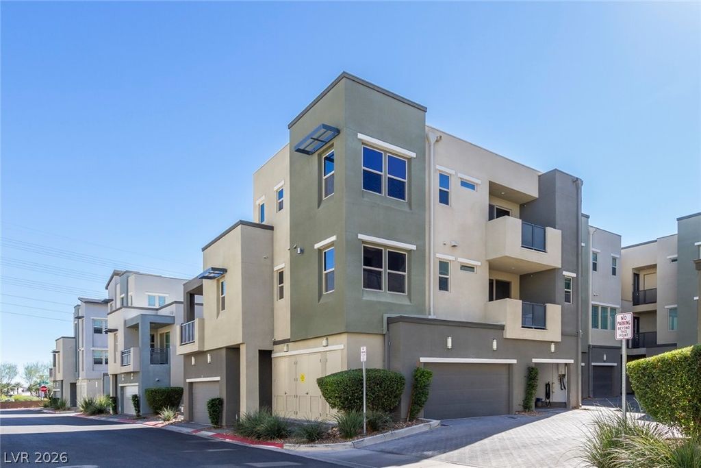 11257 Rainbow Peak Avenue 211, Las Vegas, NV 89135