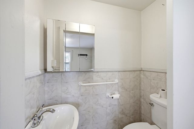 80 Gatewood Road, Springfield, MA 01119