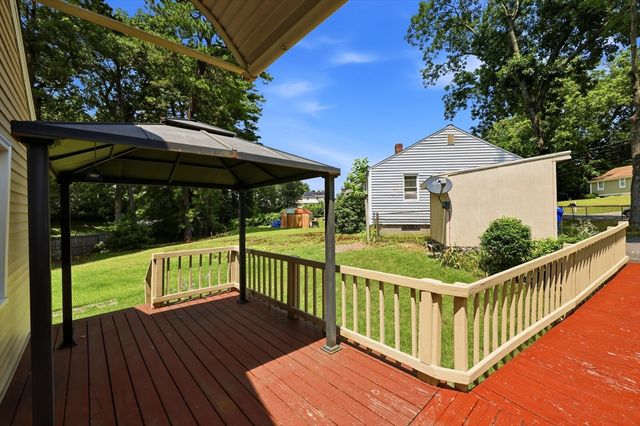 80 Gatewood Road, Springfield, MA 01119