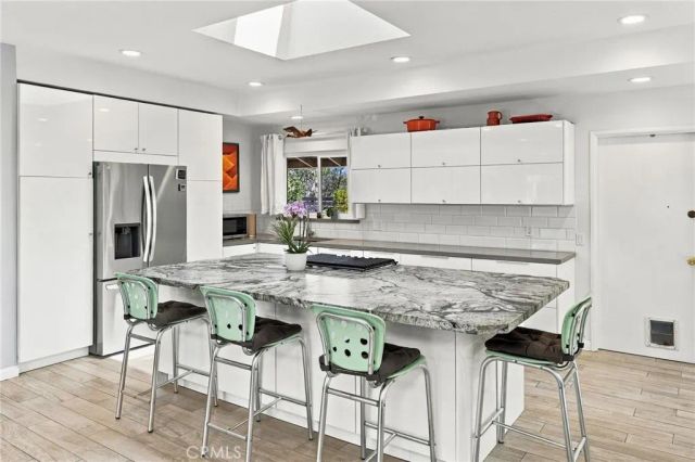 2817 La Salle, Costa Mesa, CA 92626
