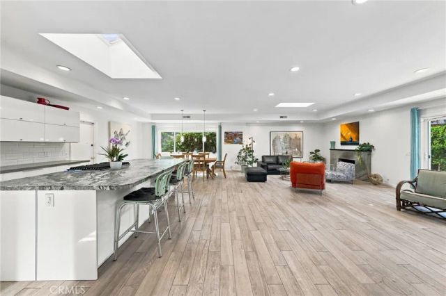 2817 La Salle, Costa Mesa, CA 92626