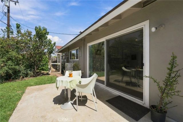 2817 La Salle, Costa Mesa, CA 92626
