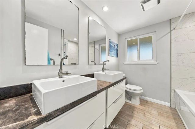 2817 La Salle, Costa Mesa, CA 92626