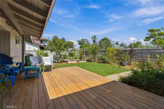 2817 La Salle, Costa Mesa, CA 92626