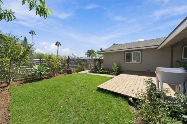 2817 La Salle, Costa Mesa, CA 92626