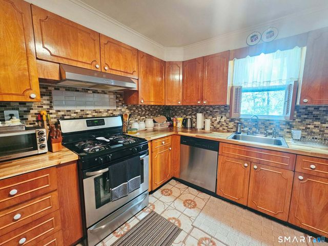 44 Forster Street, Hartford, CT 06106