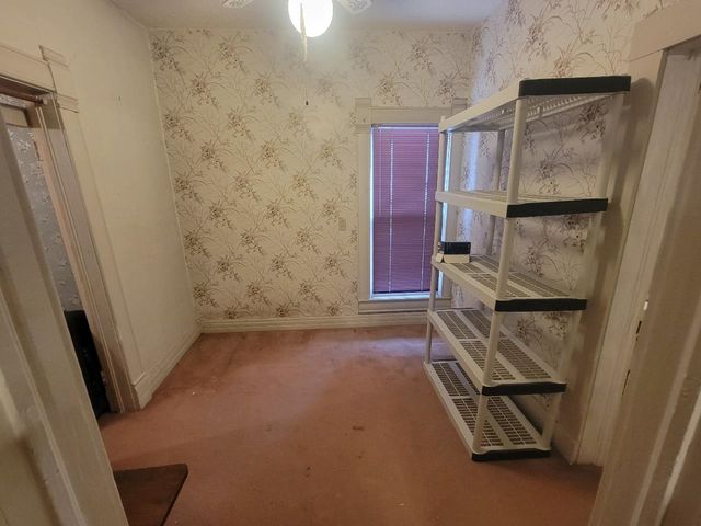 1213 S Greenwood Ave, Wichita, KS 67211