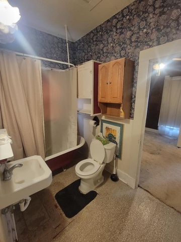 1213 S Greenwood Ave, Wichita, KS 67211