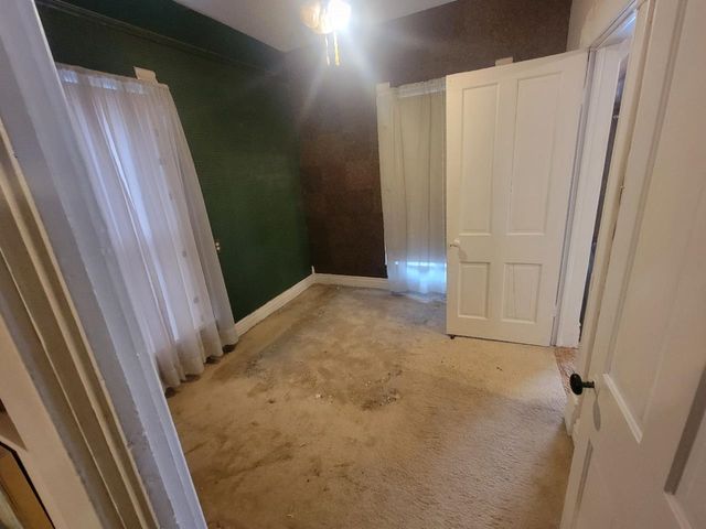 1213 S Greenwood Ave, Wichita, KS 67211