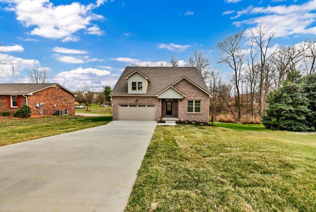 52 West Dr, Clarksville, TN 37040