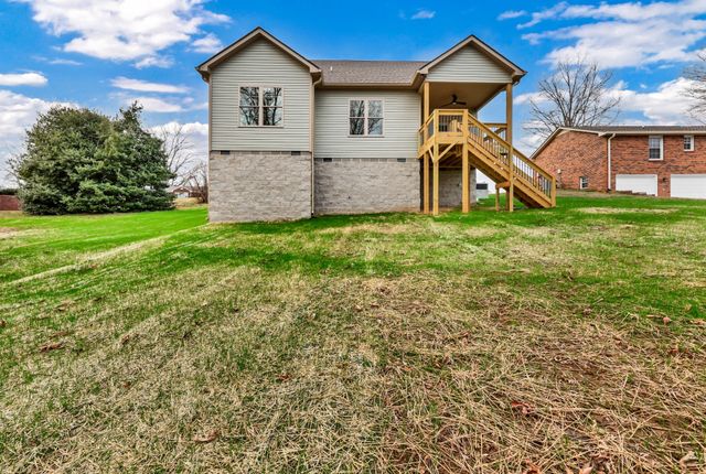 52 West Dr, Clarksville, TN 37040