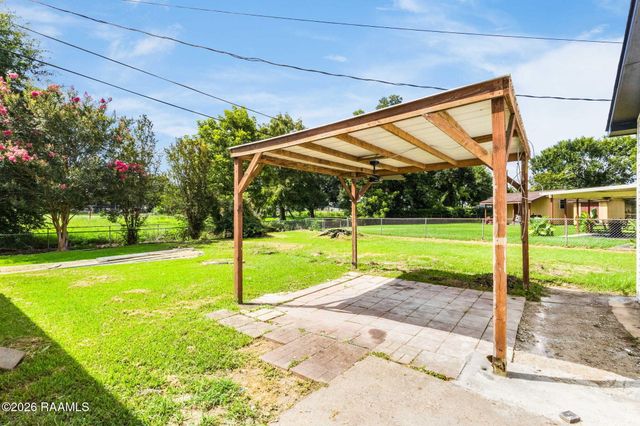 2343 Ledoux Circle, Opelousas, LA 70570