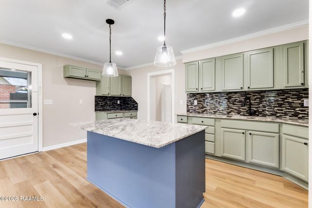 2343 Ledoux Circle, Opelousas, LA 70570