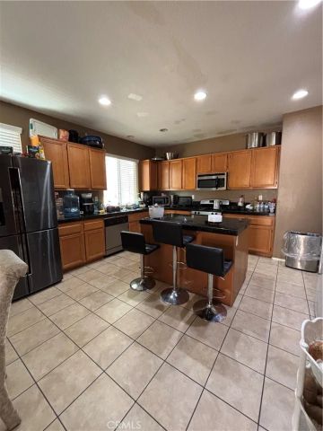 27742 Hollyoak, Menifee, CA 92585