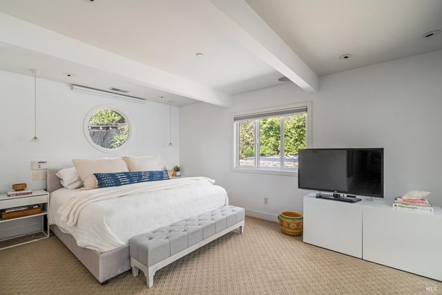 704 Las Colindas Rd, San Rafael, CA 94903