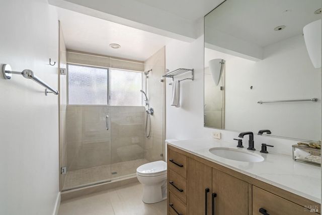 704 Las Colindas Rd, San Rafael, CA 94903