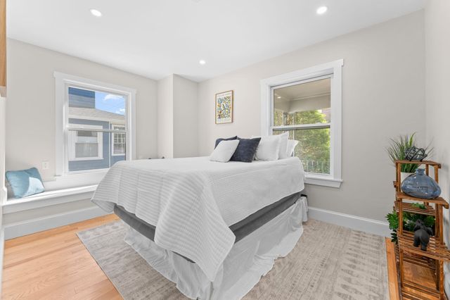 194 Washington Ave 2, Winthrop, MA 02152