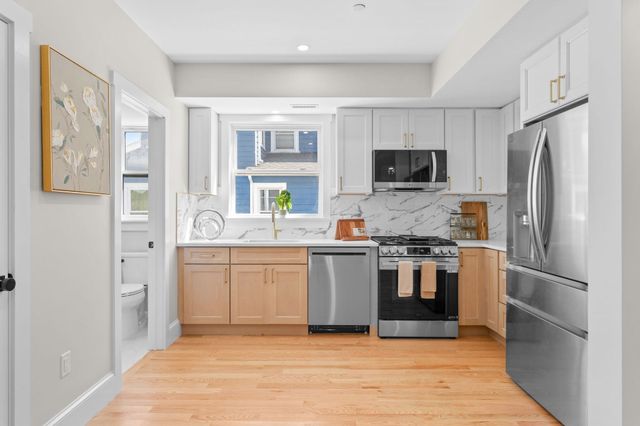 194 Washington Ave 2, Winthrop, MA 02152