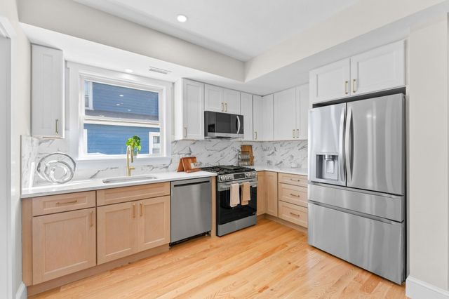 194 Washington Ave 2, Winthrop, MA 02152
